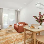 Sun & Bel Mare With Parking By Renters Aparthotel