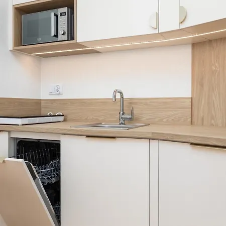 Apartahotel Sun & Bel Mare With Parking By Renters