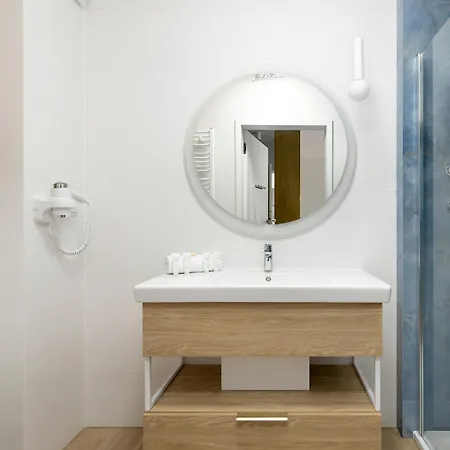 Sun & Bel Mare With Parking By Renters Apartahotel